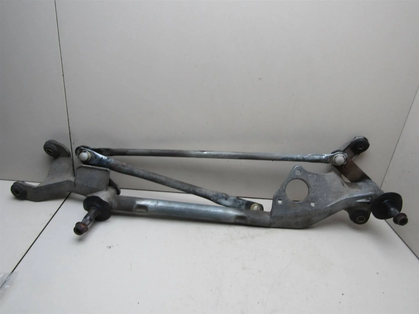 Трапеция стеклоочистителей Nissan Primera P12E 2002-2007  [28800AU310]  1.6 QG16DE в Вологде