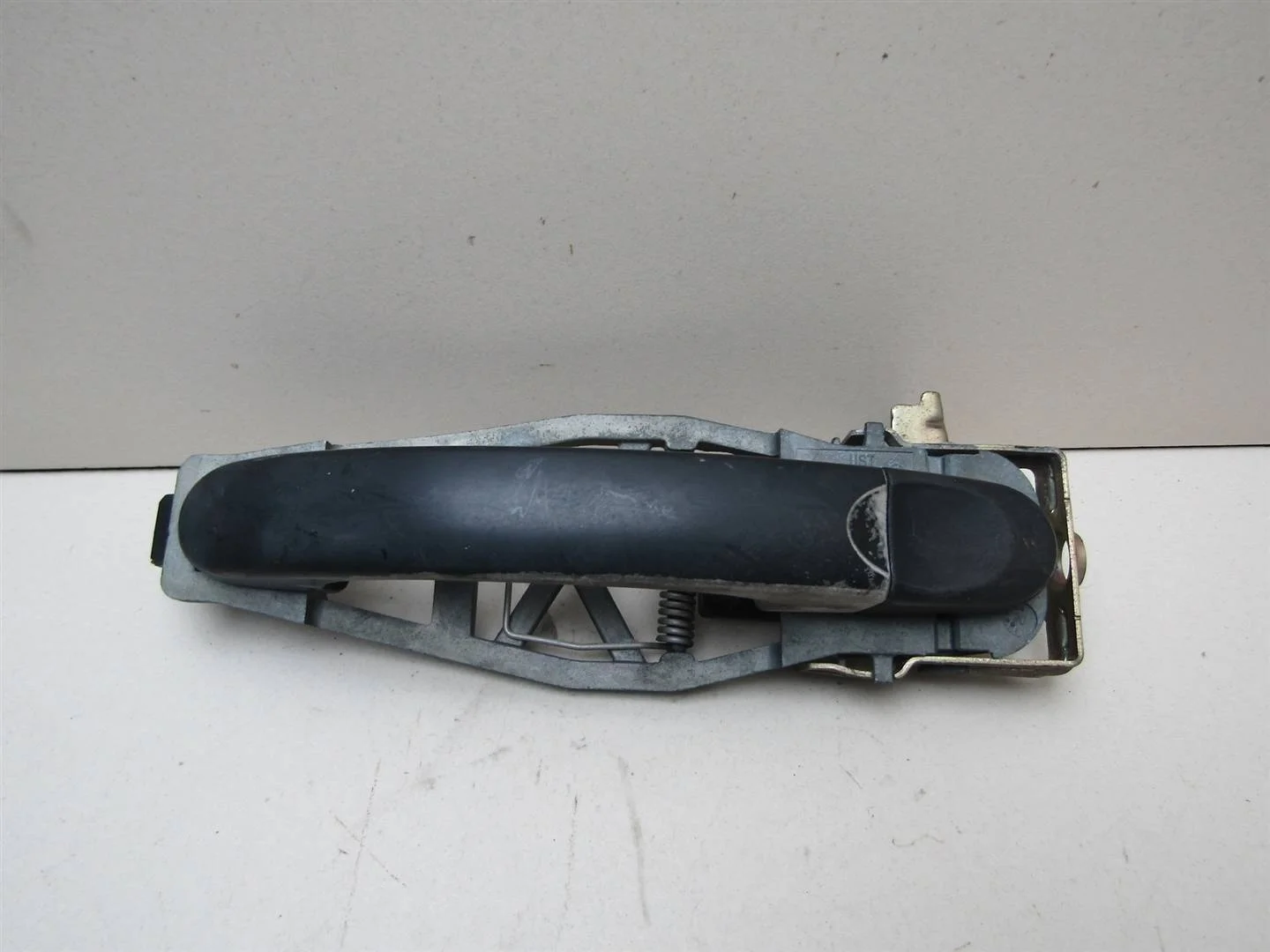 Ручка двери передней наружная правая VW Transporter T5 2003-2015  [7H0837205D]  в Вологде