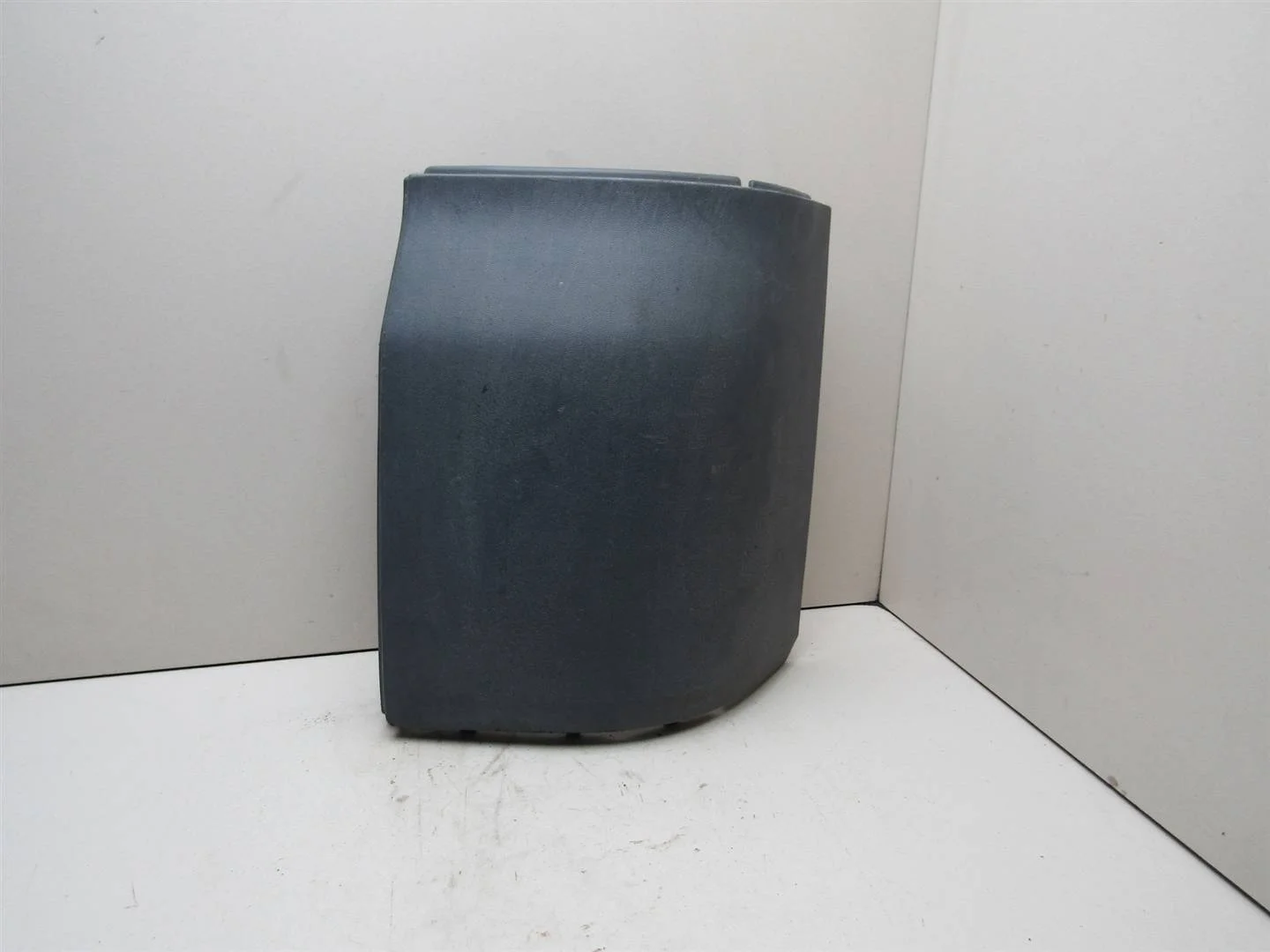 Планка под фонарь правая VW Transporter T5 2003-2015  [7H0807322B]  в Вологде