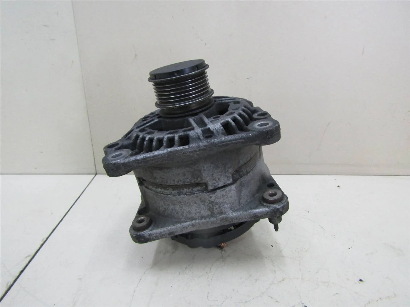 Генератор VW Crafter 2006-2019  [06F903023E]  в Вологде