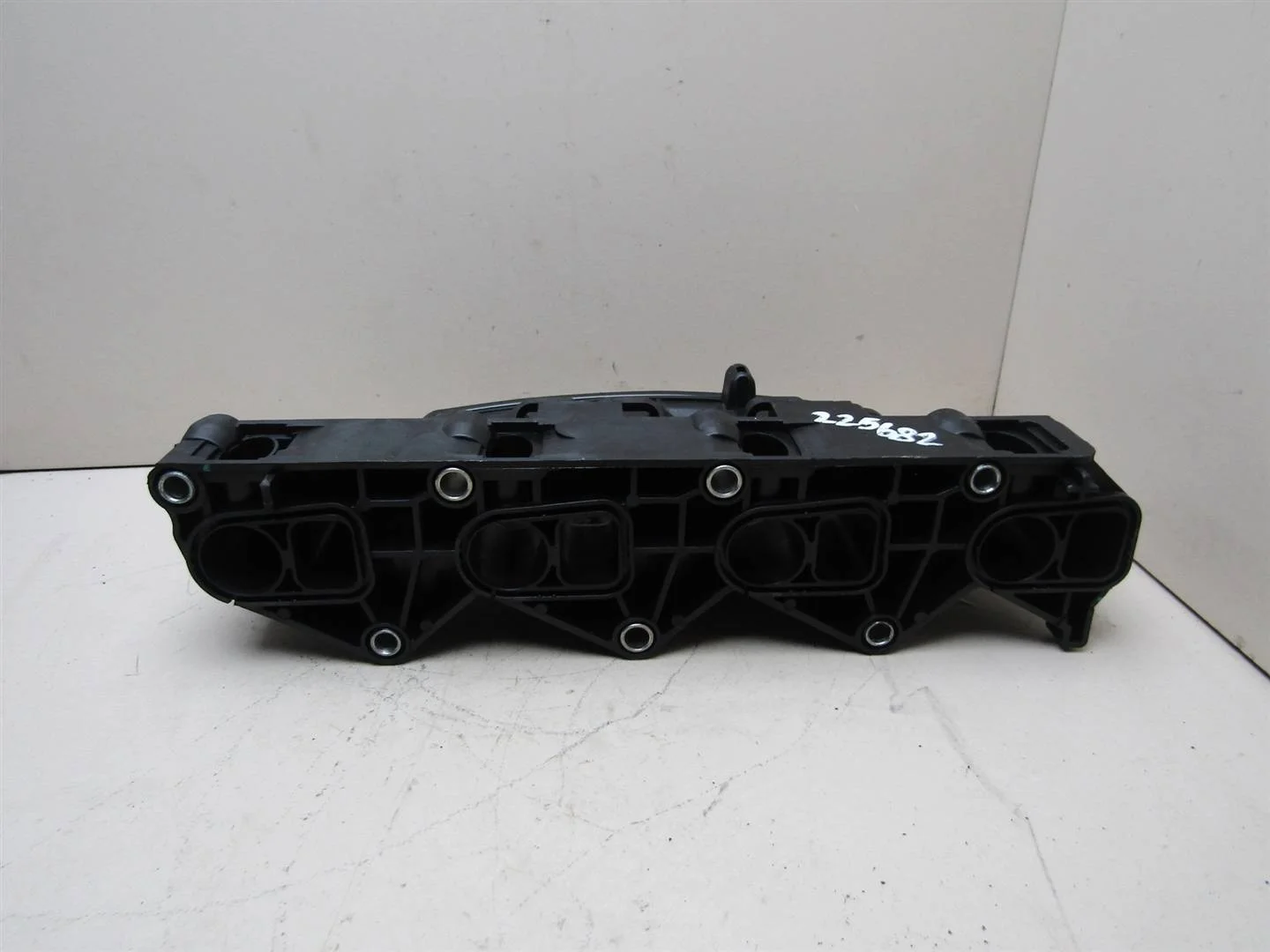 Коллектор впускной Mercedes Benz Sprinter 2006-2018  [6460901637]  2.2 CDI 646986 в Вологде