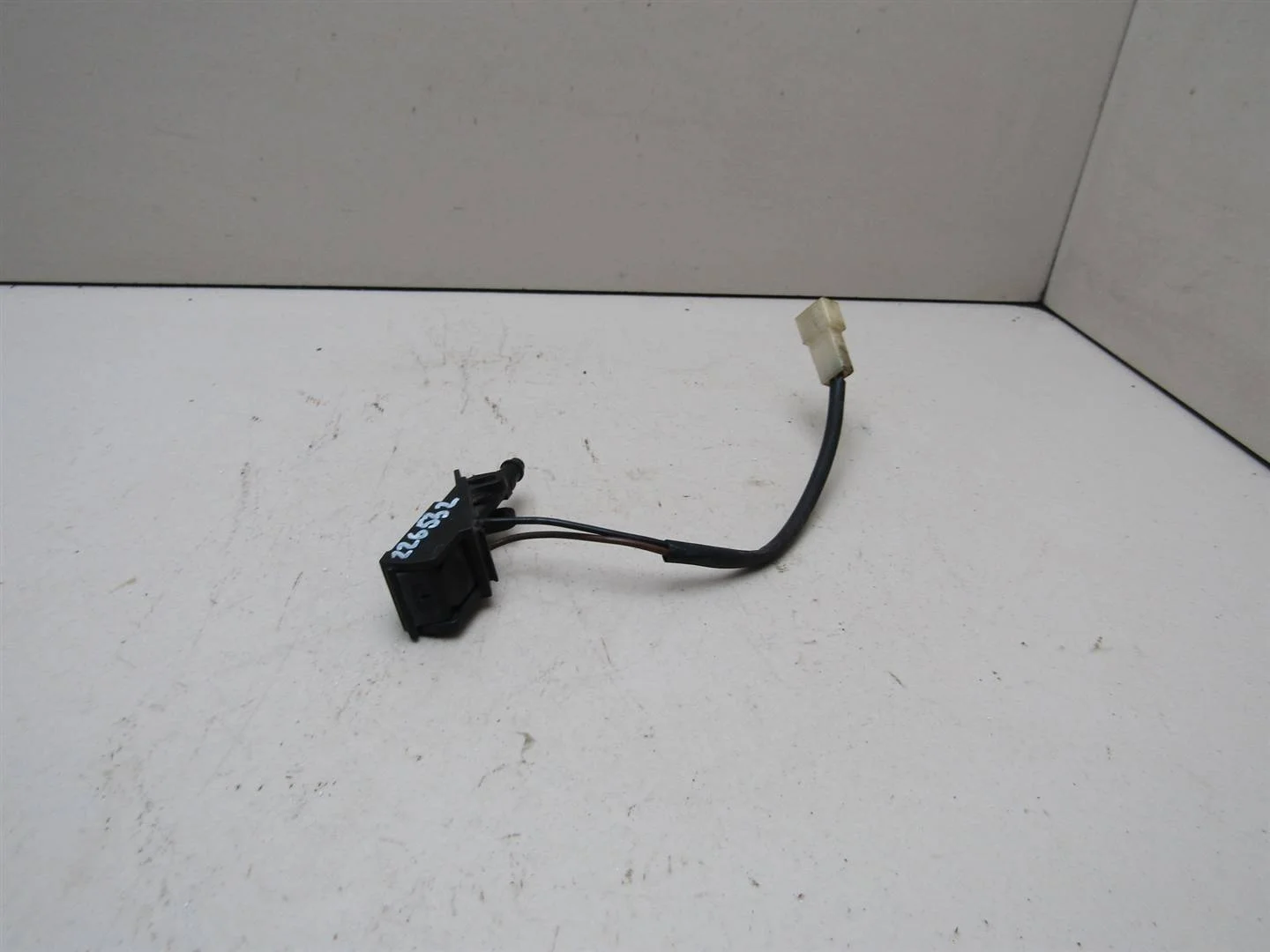 Форсунка омывателя лобового стекла VW Passat (B5+) 2000-2005  [6E0955986]  в Вологде