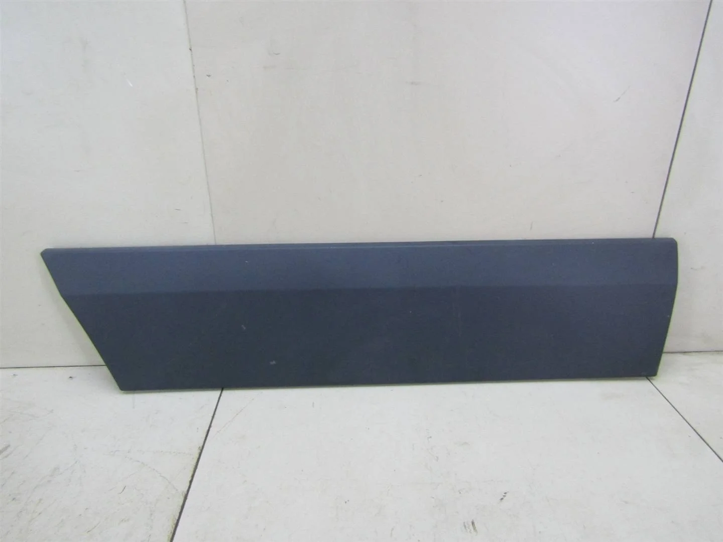 Накладка двери передней левой Mercedes Benz Sprinter 2006-2018  [90669001629B51]  в Вологде