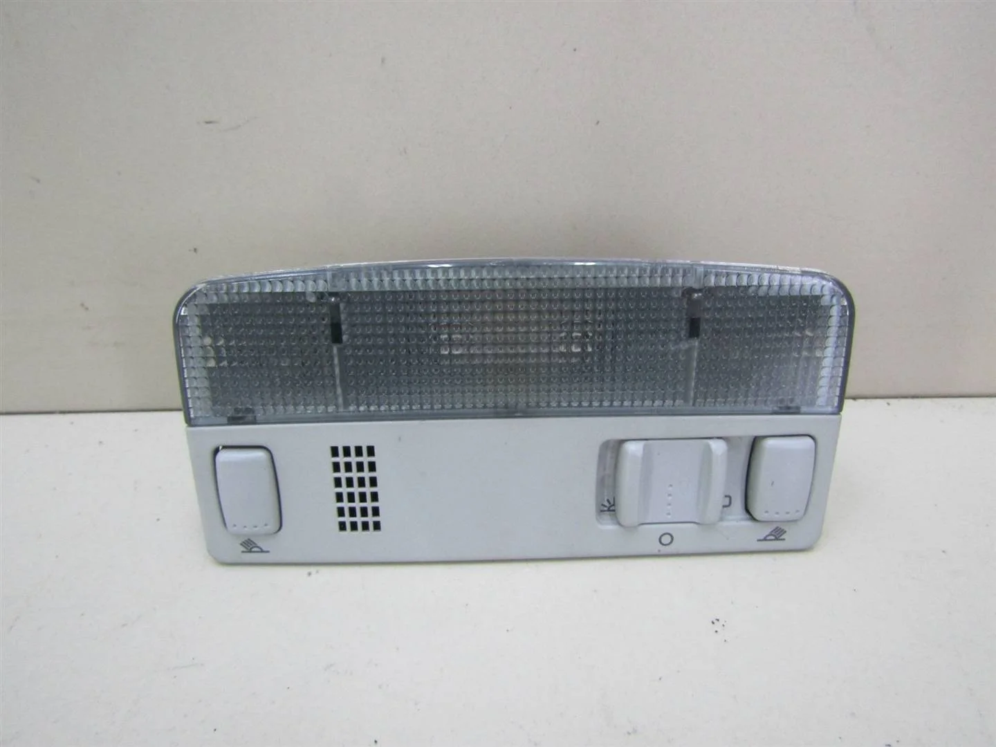 Плафон салонный VW Transporter T5 2003-2015  [3B0947105C]  2.5. AXD в Вологде