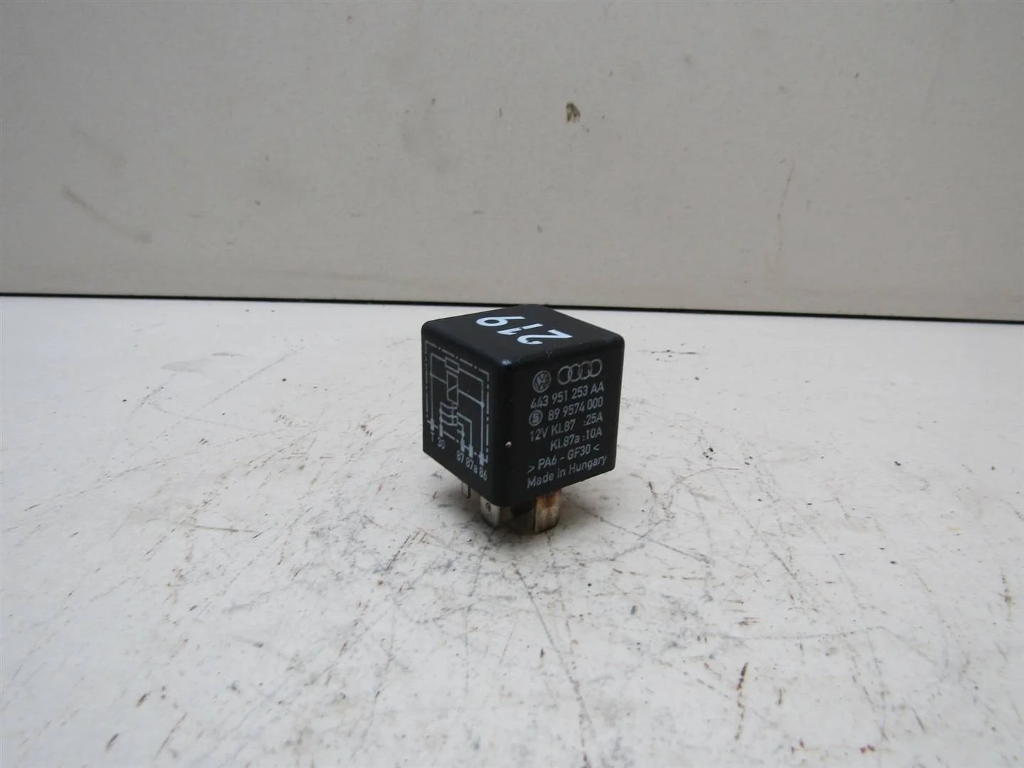 Реле Audi A4 (B6) 2000-2004  [443951253AA]  в Вологде