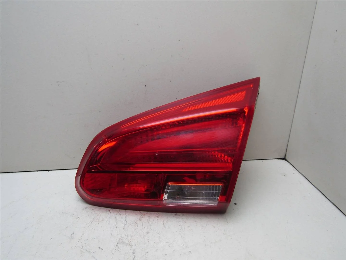 Фонарь задний внутренний правый Kia Ceed 2012-2018  [92404A2000]  1.6 G4FG в Вологде