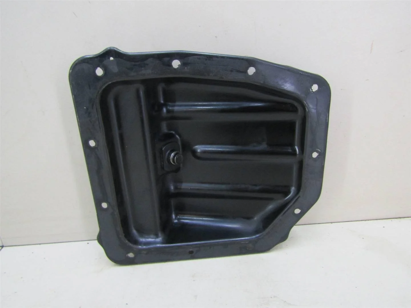 Поддон масляный двигателя Kia Ceed 2012-2018  [215102B020]  1.6 G4FG в Вологде