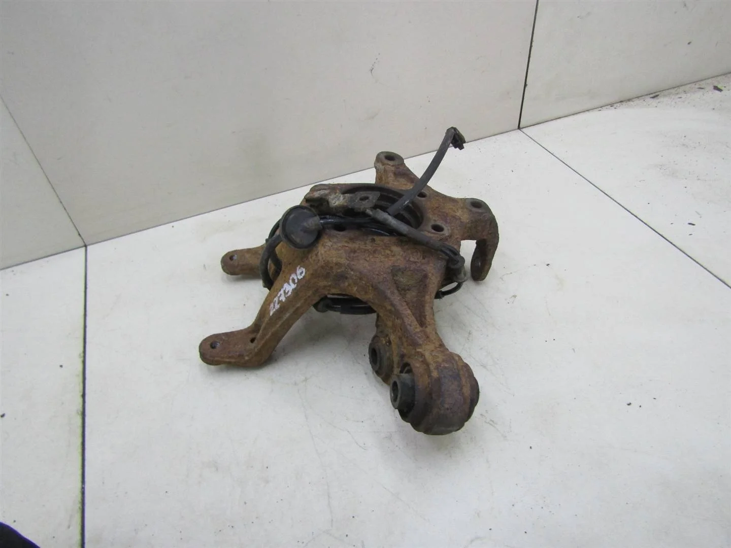 Кулак поворотный задний левый Kia Ceed 2012-2018  [52710A6400 ]  1.6 G4FG в Вологде