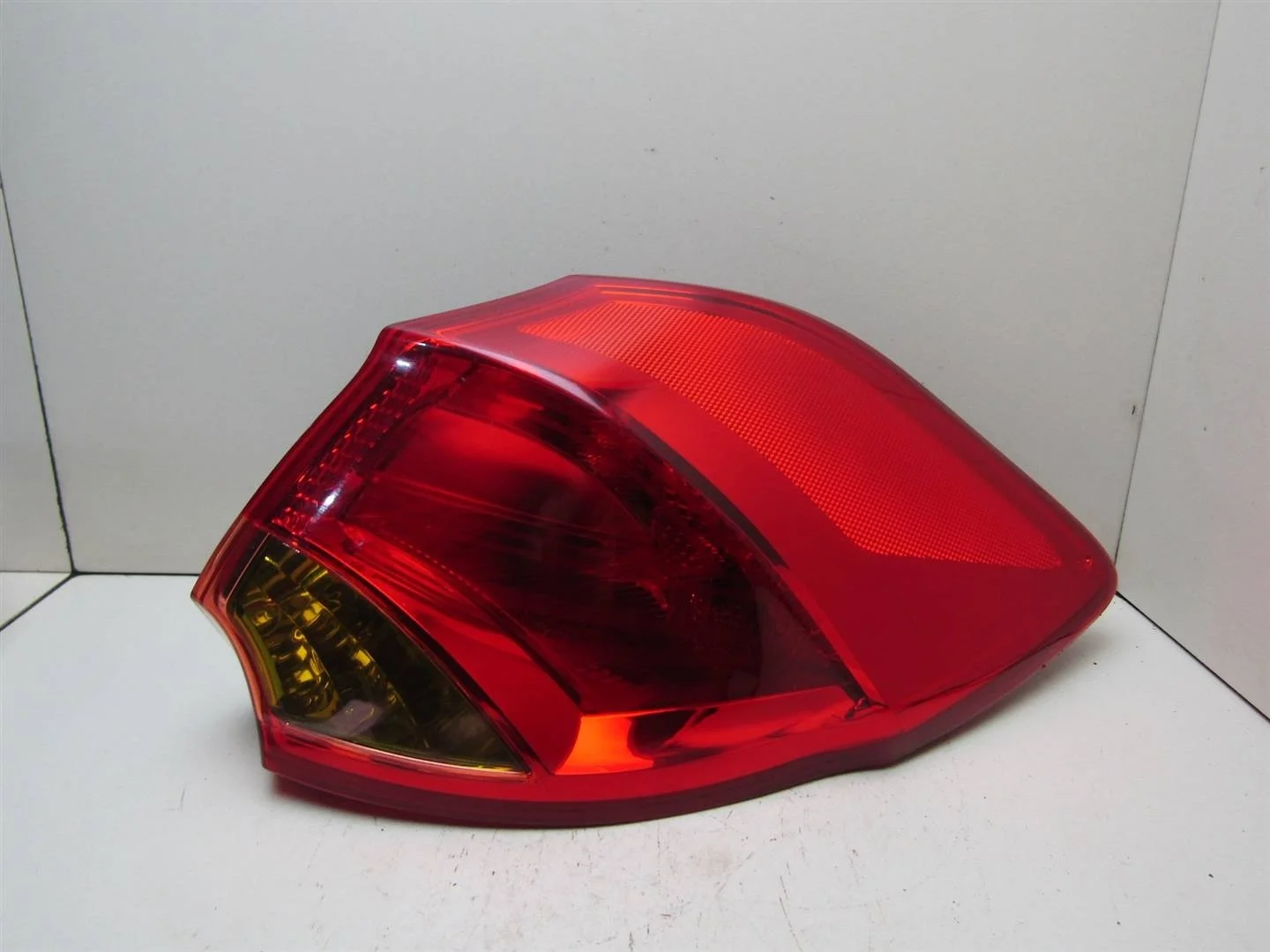 Фонарь задний наружный правый Kia Ceed 2012-2018  [92402A2000]  1.6 G4FG в Вологде