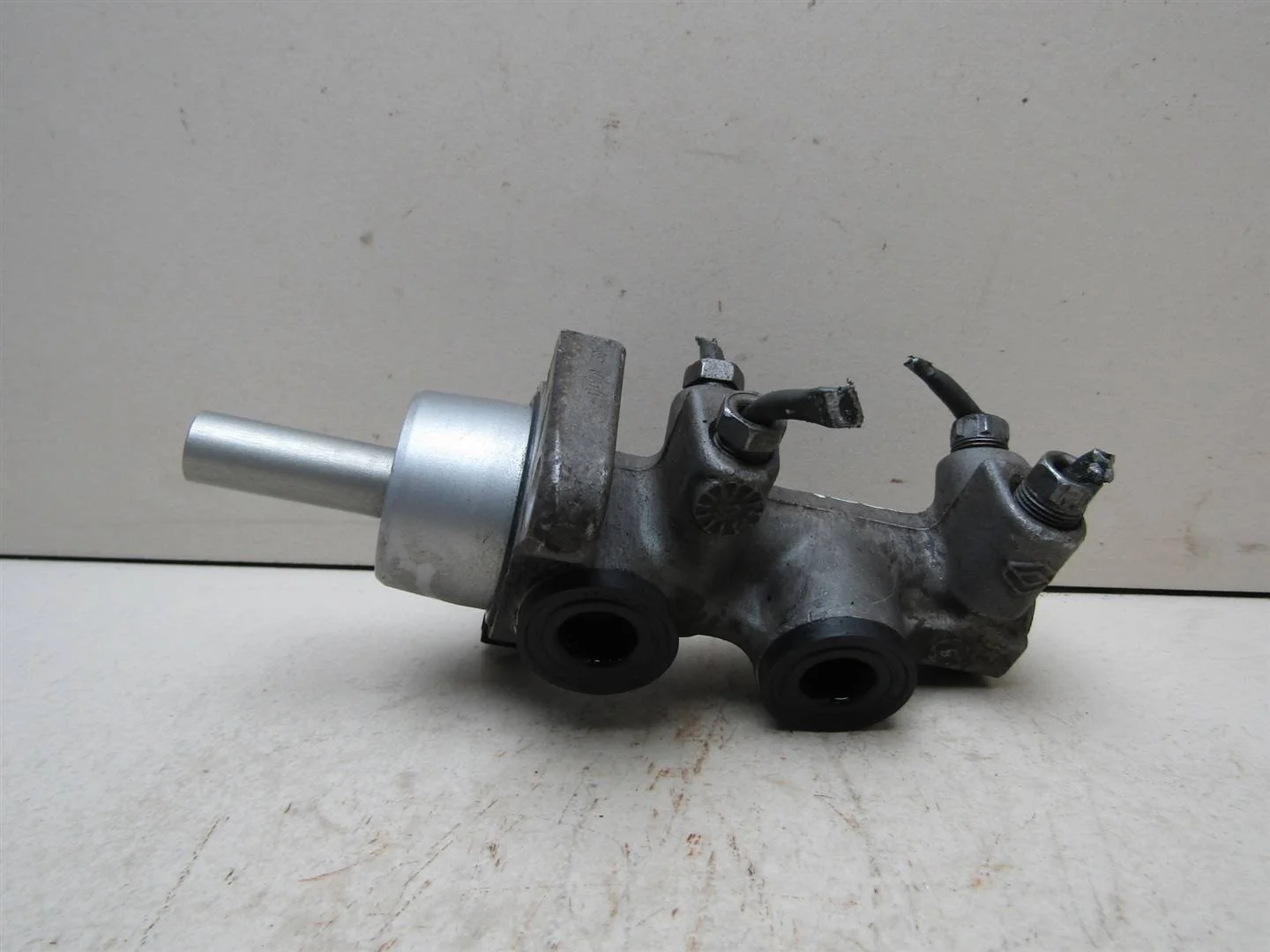 Цилиндр тормозной главный Renault Logan 2005-2014  [6001551028]  1.4 K7J710 в Вологде