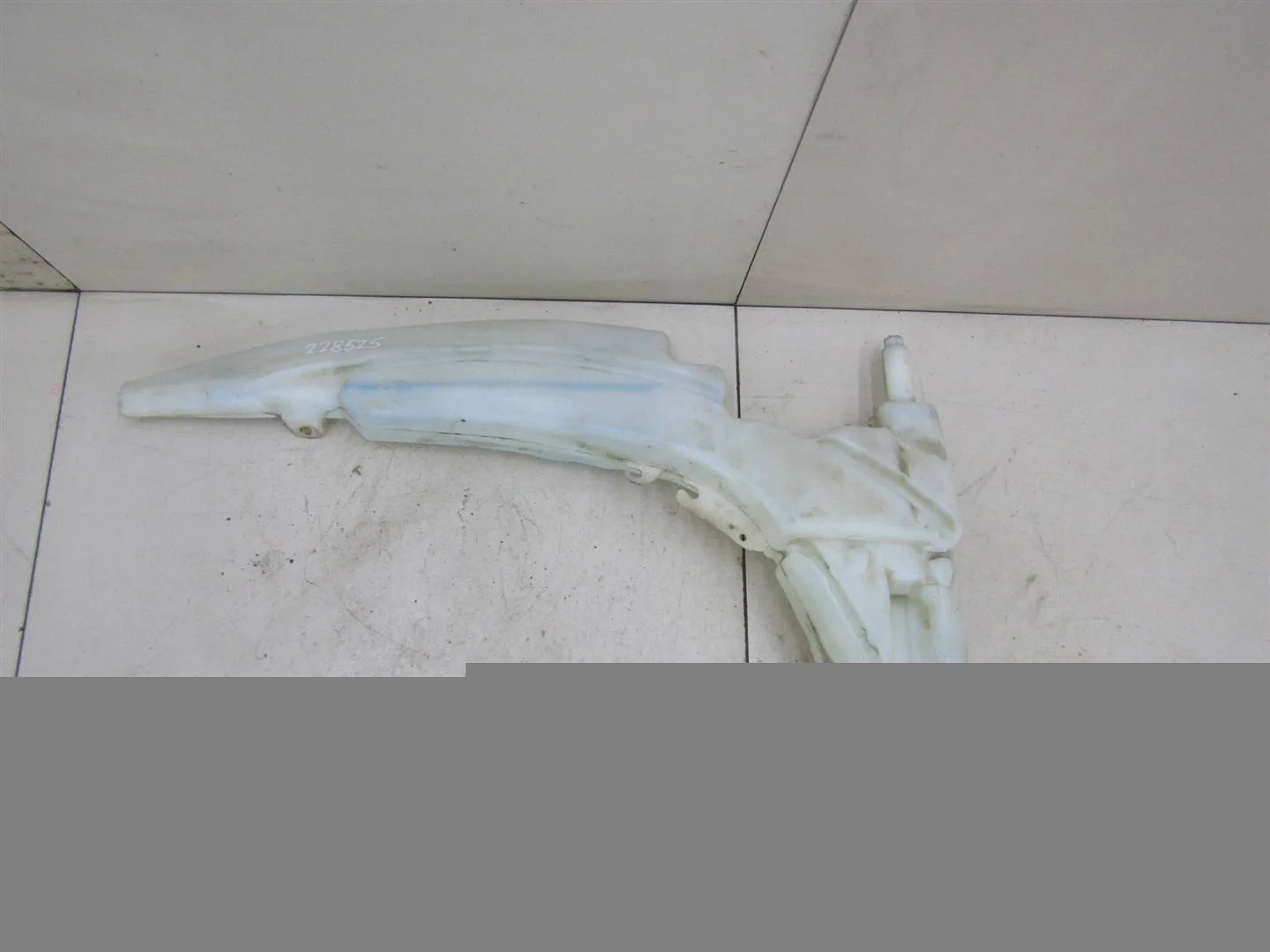 Бачок омывателя лобового стекла Ford Focus I 1998-2004  [1502303]  1.6 8V CDDA Zetec RoCam в Вологде