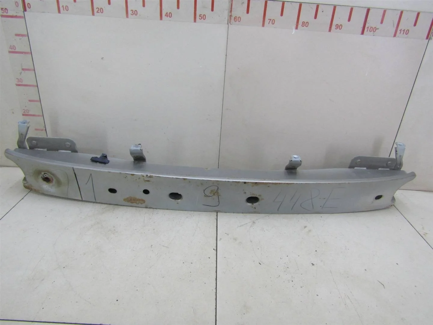 Усилитель переднего бампера Ford Focus I 1998-2004  [1363606]  1.6 8V CDDA Zetec RoCam в Вологде