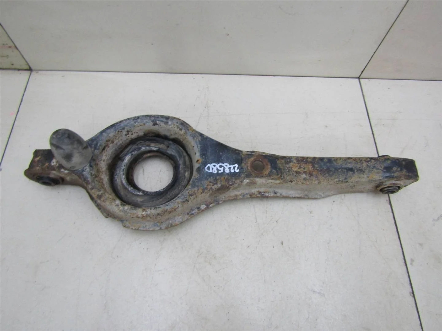 Рычаг задний нижний Ford Focus I 1998-2004  [1064128]  1.6 8V CDDA Zetec RoCam в Вологде