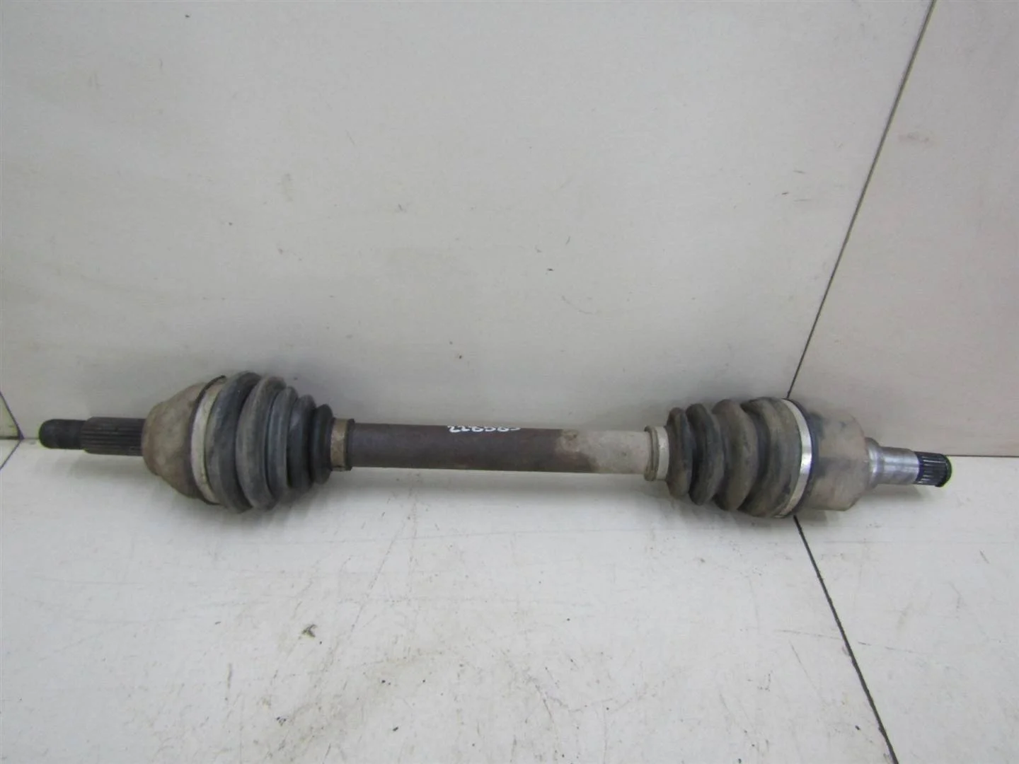 Полуось передняя левая Ford Focus I 1998-2004  [1345864]  1.6 8V CDDA Zetec RoCam в Вологде