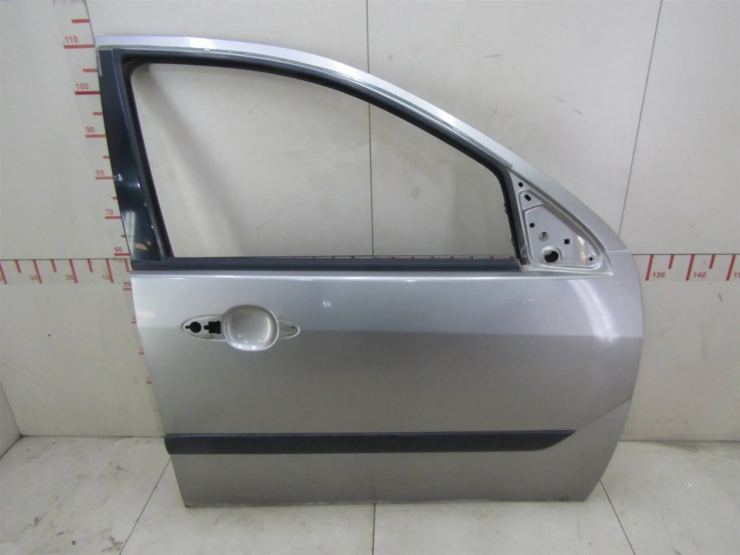 Дверь передняя правая Ford Focus I 1998-2004  [1430132]  1.6 8V CDDA Zetec RoCam в Вологде