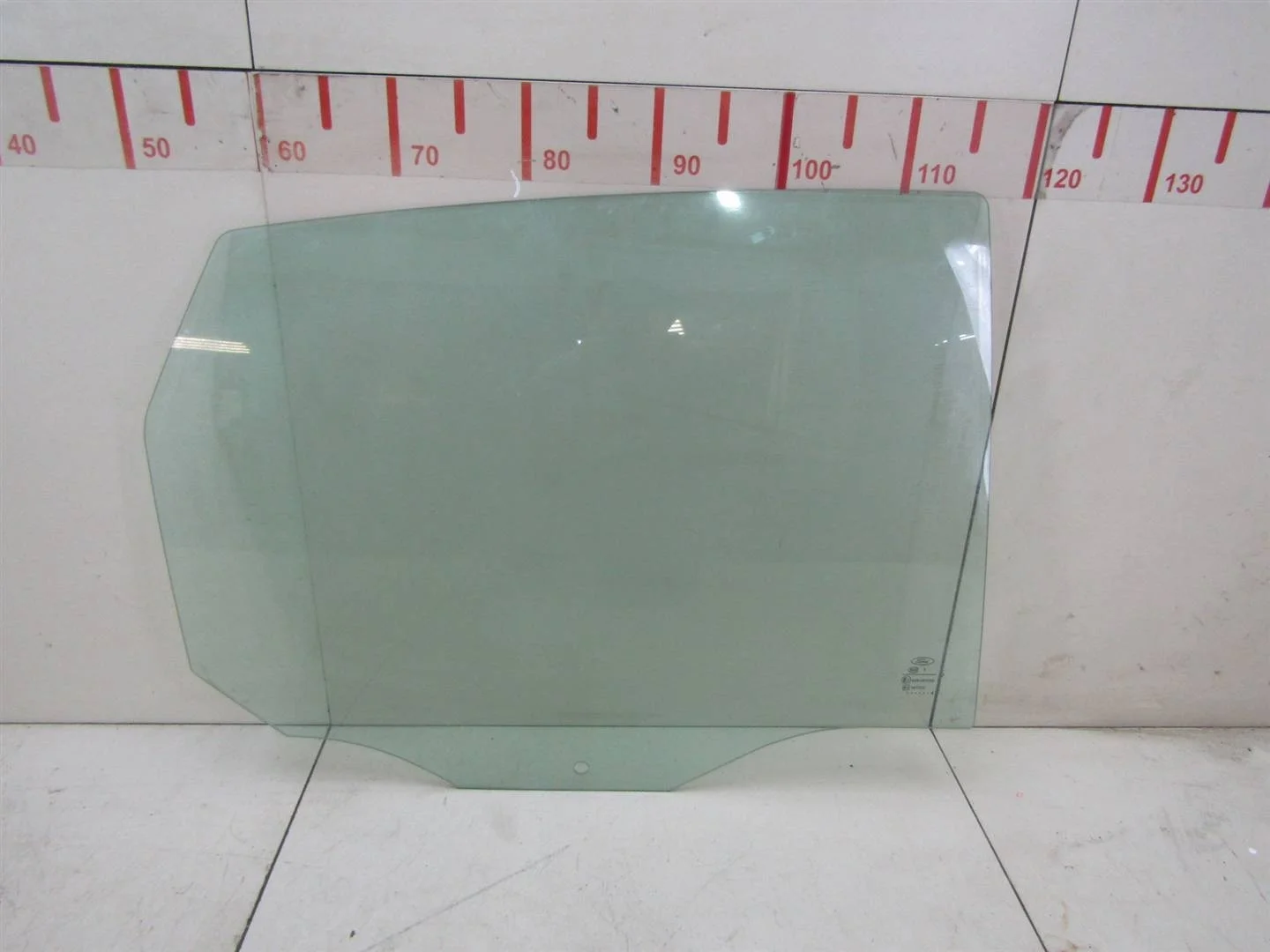 Стекло двери задней правой Ford Focus I 1998-2004  [1093031]  1.6 8V CDDA Zetec RoCam в Вологде