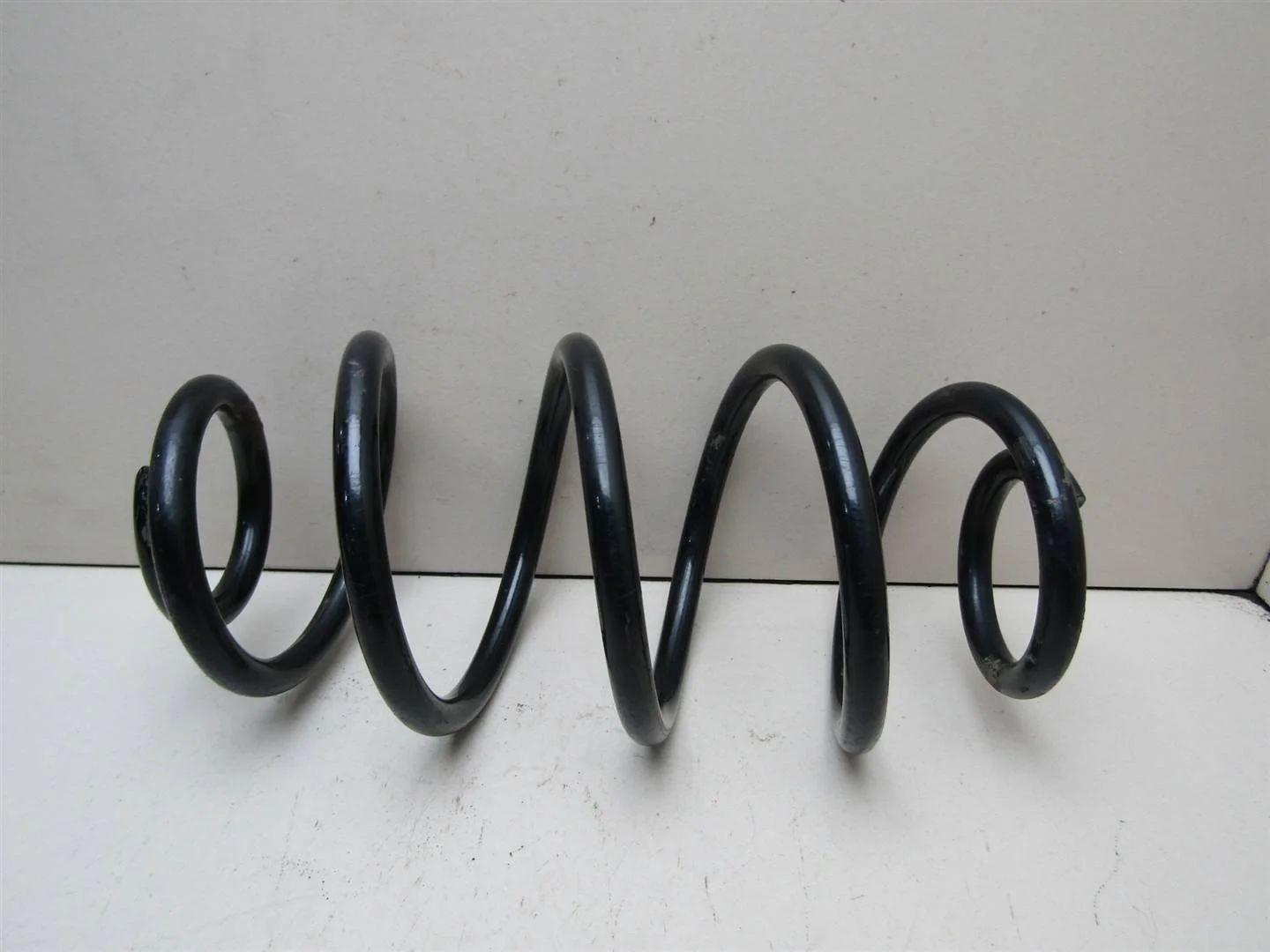 Пружина задняя Chevrolet Aveo (T300) 2011-2015  [95216092]  1.6 F16D4 в Вологде