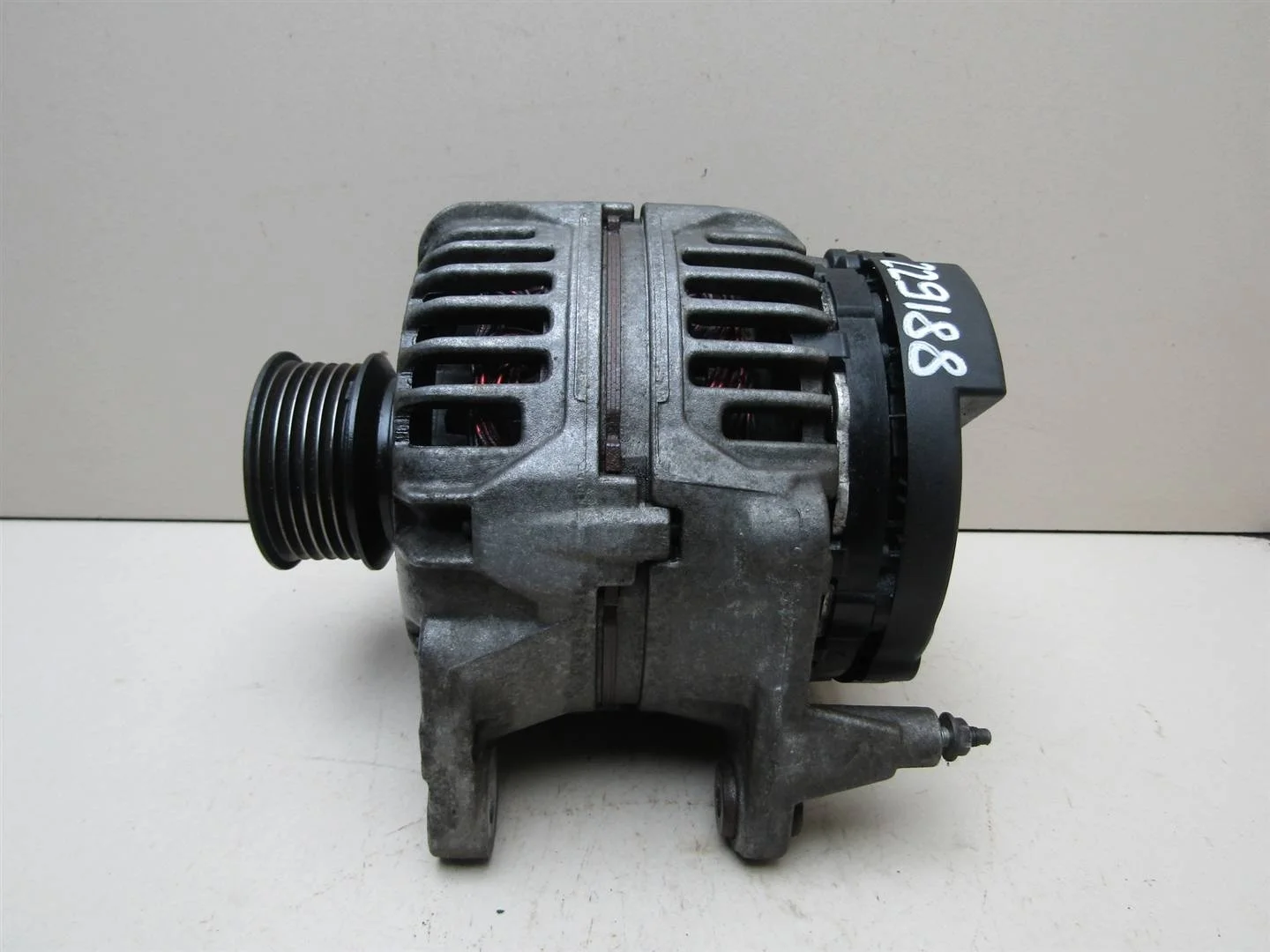 Генератор VW Golf IV \Bora 1997-2005  [028903028D]  в Вологде