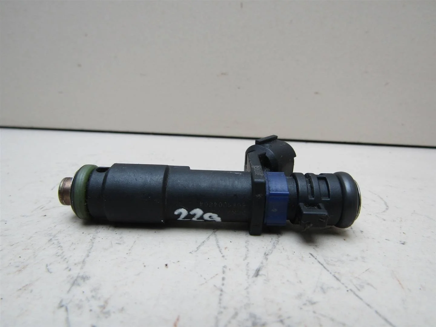 Форсунка инжекторная электрическая Peugeot 407 2004-2010  [1984F8]  2.0 16V EW10A в Вологде