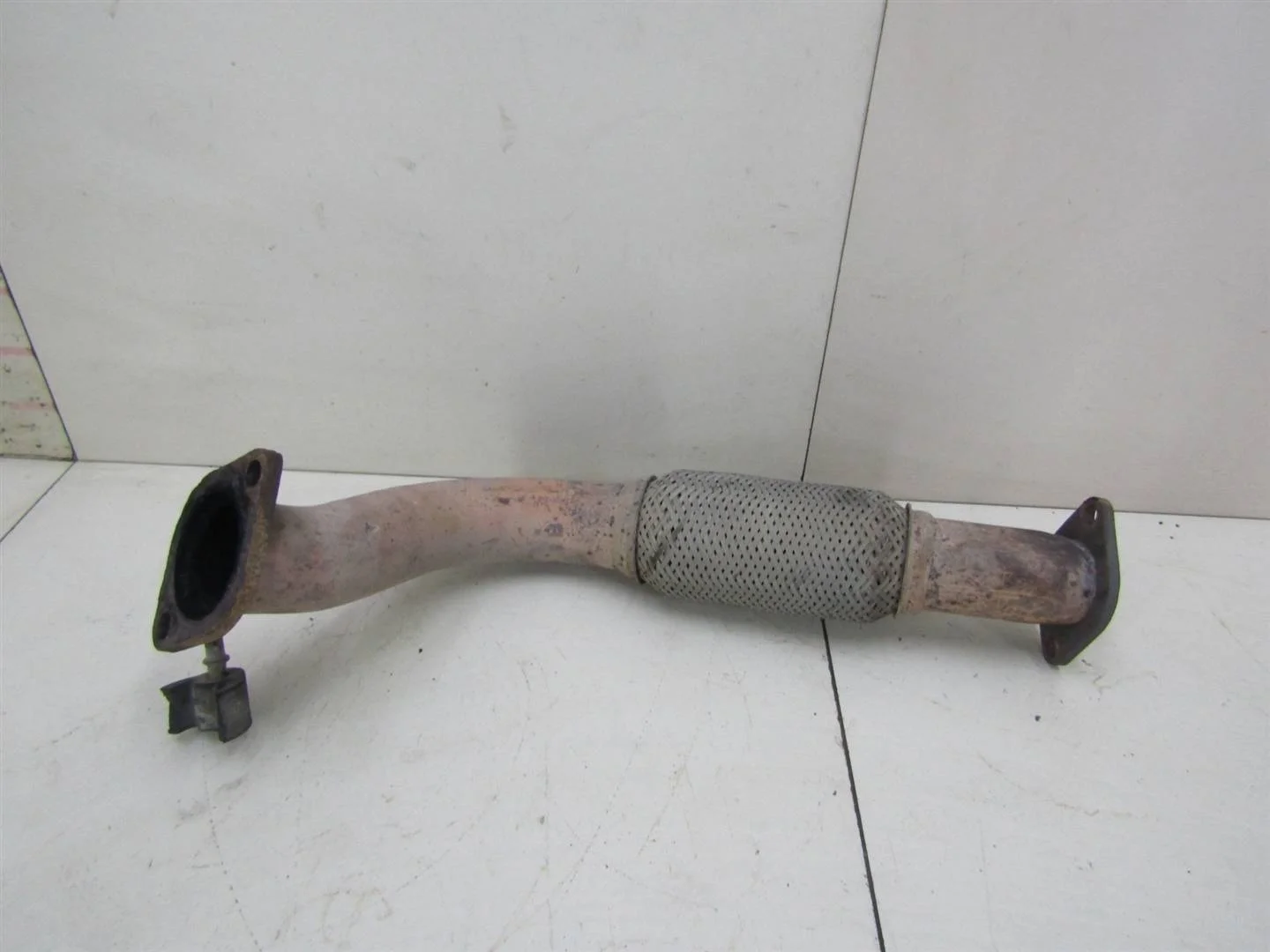 Приемная труба глушителя Kia Sorento (JC) 2002-2009  [286103E270]  2.5 CRDI D4CB в Вологде