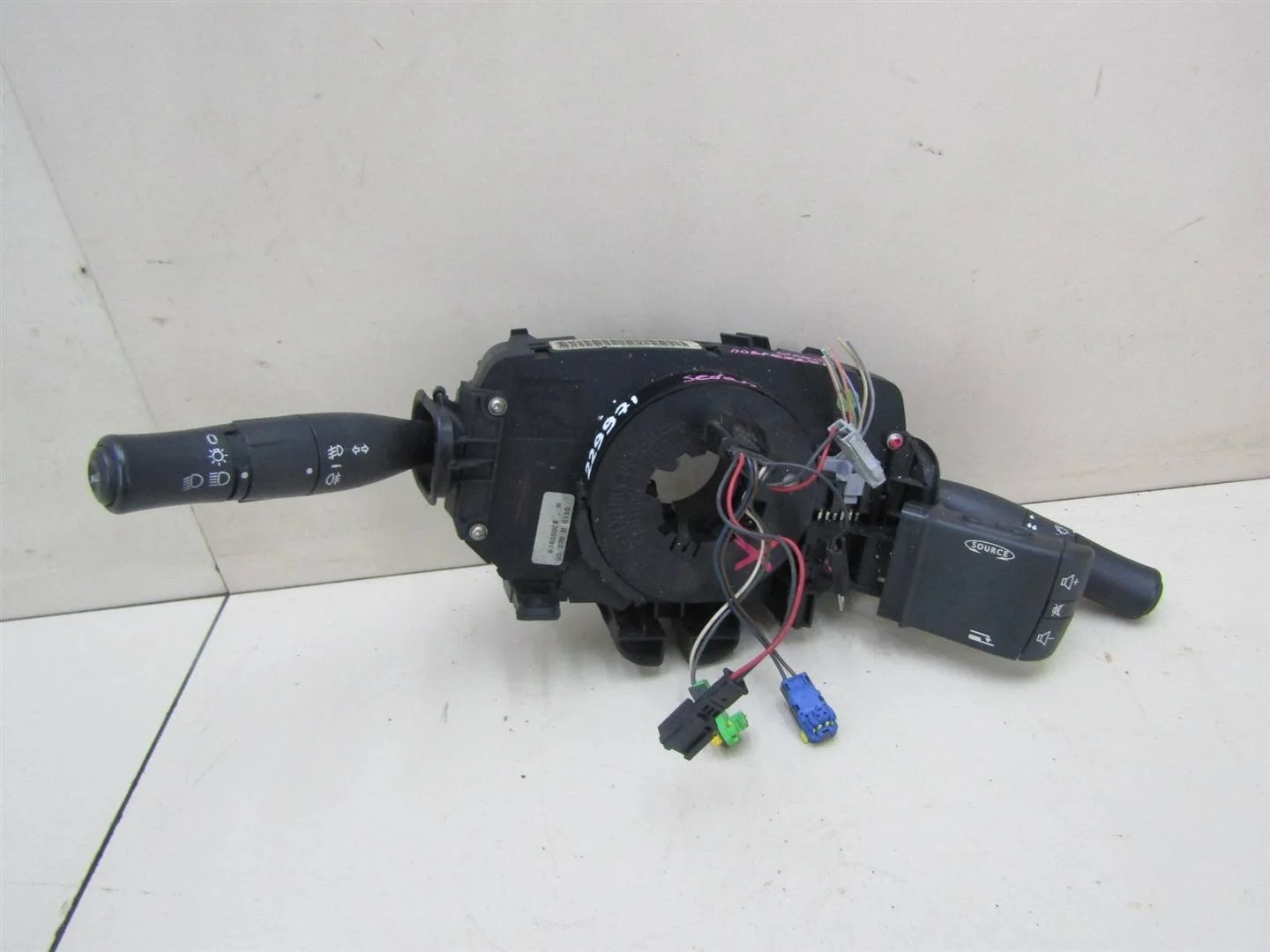 Переключатель подрулевой в сборе Renault Megane II 2002-2009  [8200216465]  в Вологде