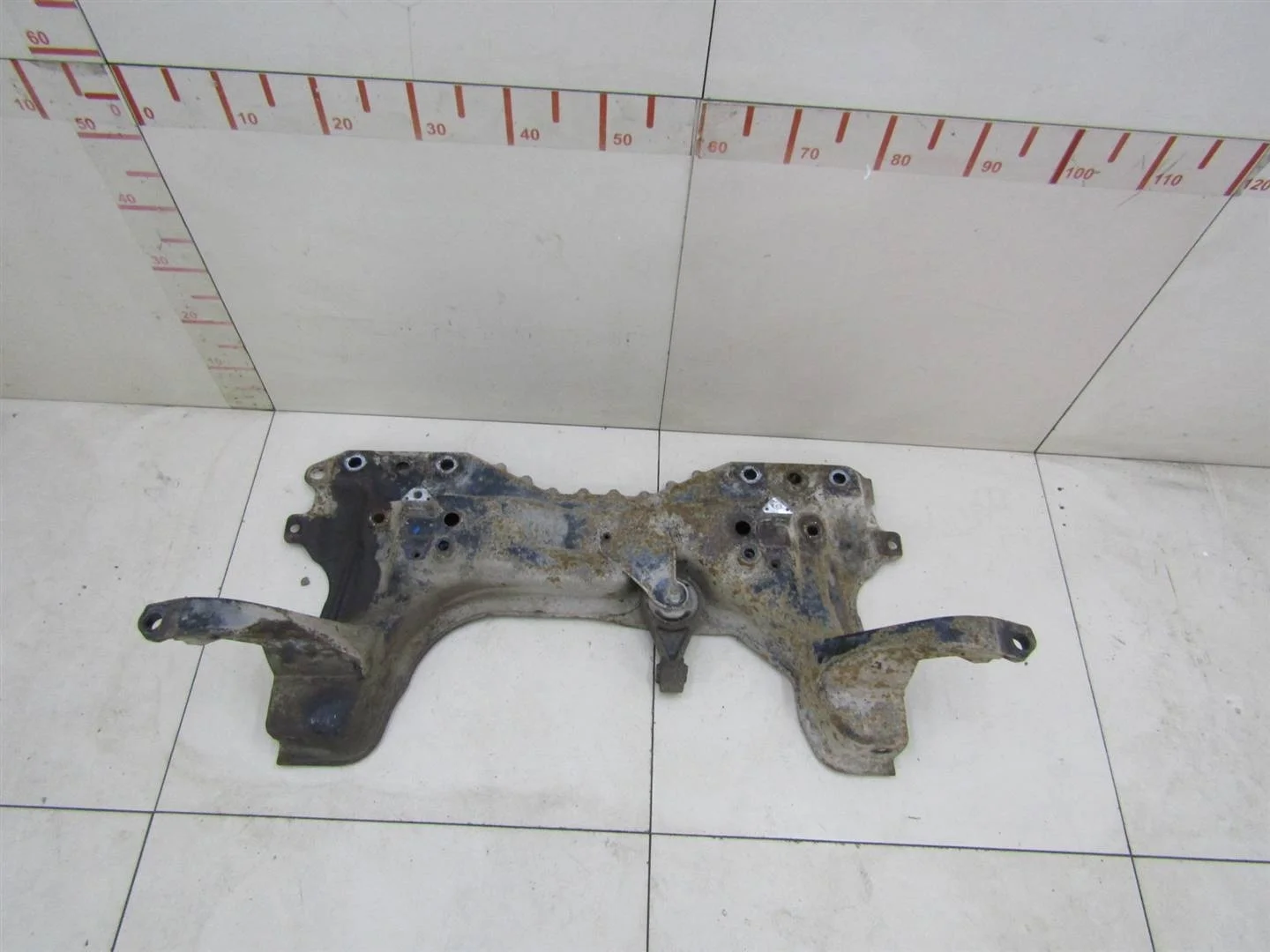 Балка подмоторная Ford Focus I 1998-2004  [YS4Z5019CA]  2.0 8V SPLIT PORT в Вологде