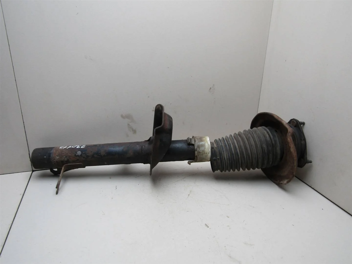 Амортизатор передний правый Ford Focus I 1998-2004  [1112667]  2.0 8V SPLIT PORT в Вологде