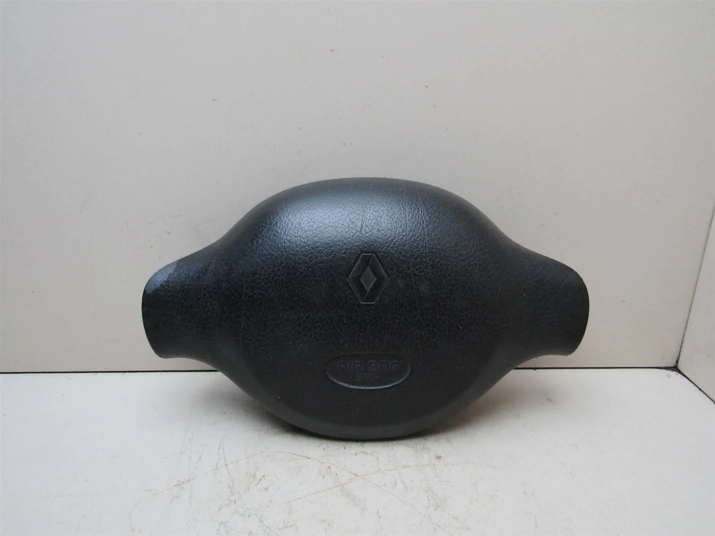 Подушка безопасности в рулевое колесо Renault Logan 2005-2014  [8200924361]  1.4 K7J710 в Вологде