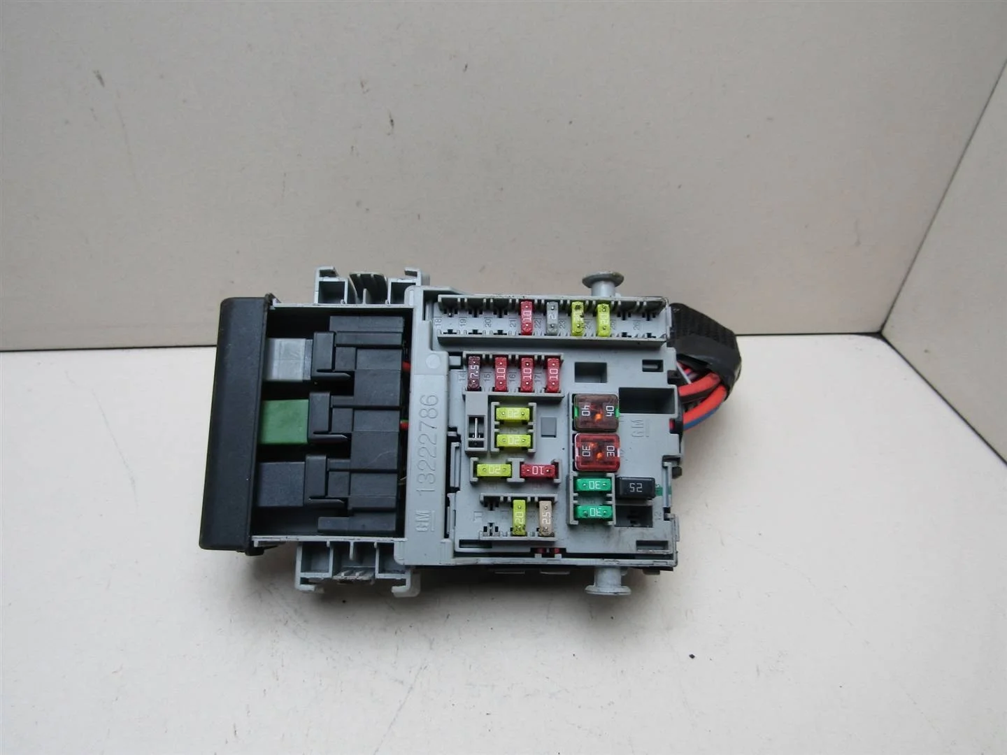 Блок предохранителей Opel Insignia 2008-2017  [13222786]  2.0 A20DTH в Вологде