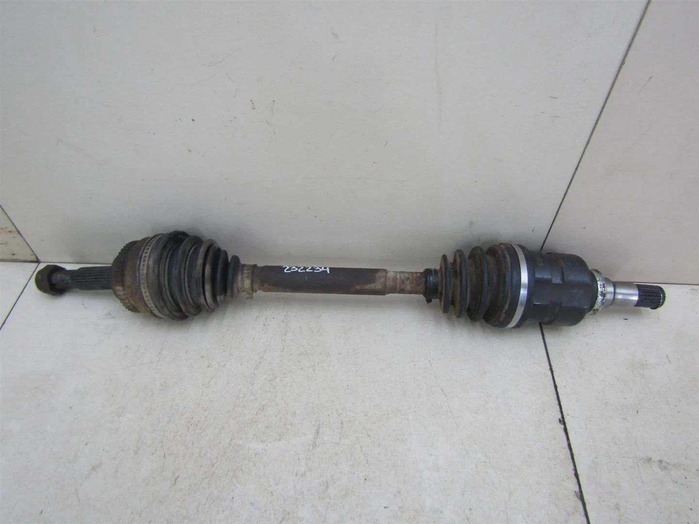 Полуось передняя левая Toyota Matrix 2001-2008  [4342001080]  1.8 16v 1ZZ-FE в Вологде