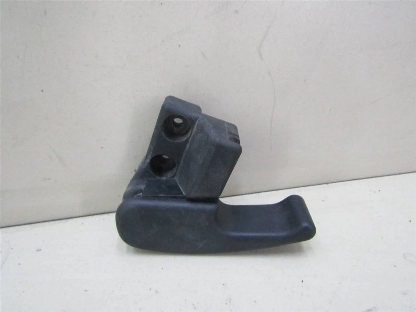 Ручка открывания капота Skoda Octavia 1997-2000  [1H1823533]  1.9 AGR в Вологде