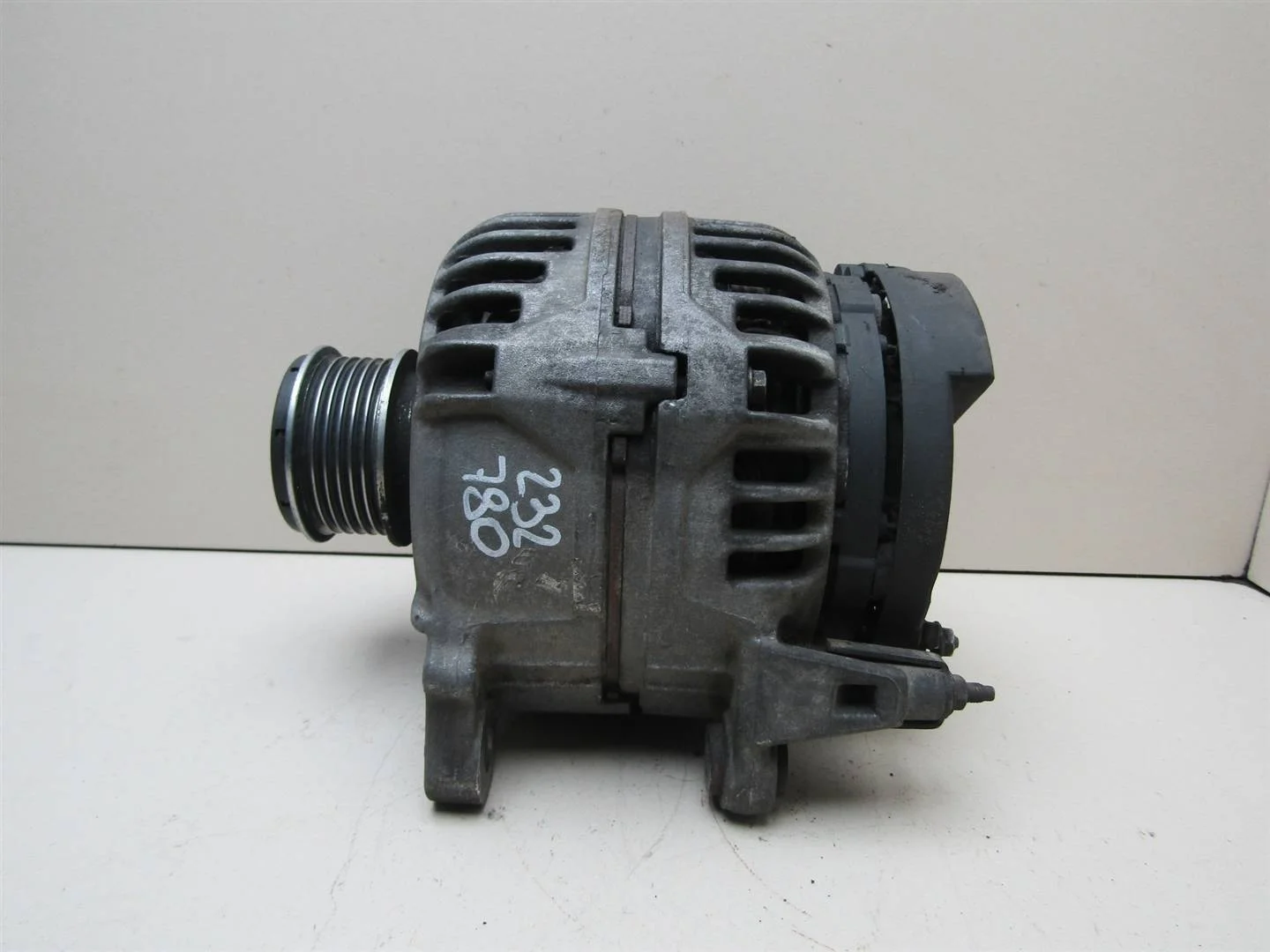 Генератор Skoda Octavia 1997-2000  [028903028E]  1.9 AGR в Вологде