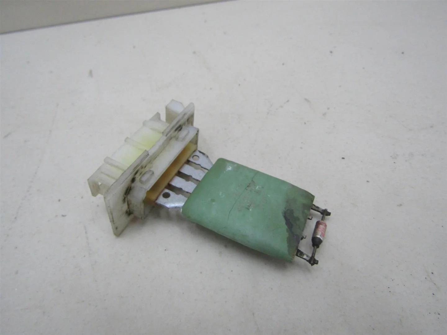 Резистор отопителя Renault Logan 2005-2014  [6001547488]  1.6 K7M710 в Вологде