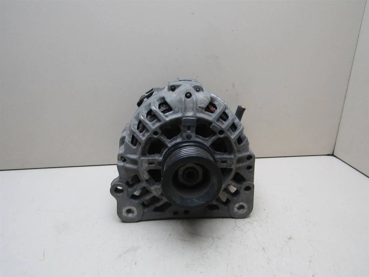 Генератор Seat Ibiza III 1999-2002  [037903025T]  в Вологде