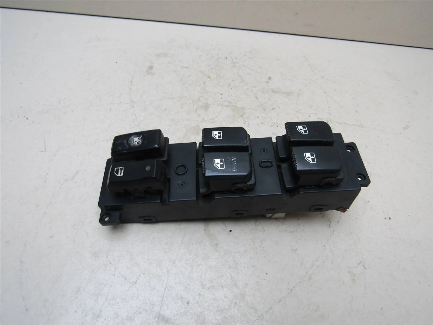 Блок управления стеклоподъемниками Hyundai Santa Fe (CM) 2005-2012  [935712B000]  в Вологде