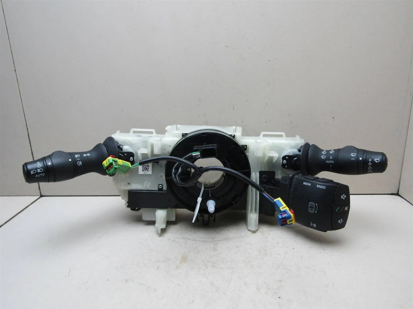 Переключатель подрулевой в сборе Renault Megane III 2009-нв  [255670019R]  в Вологде