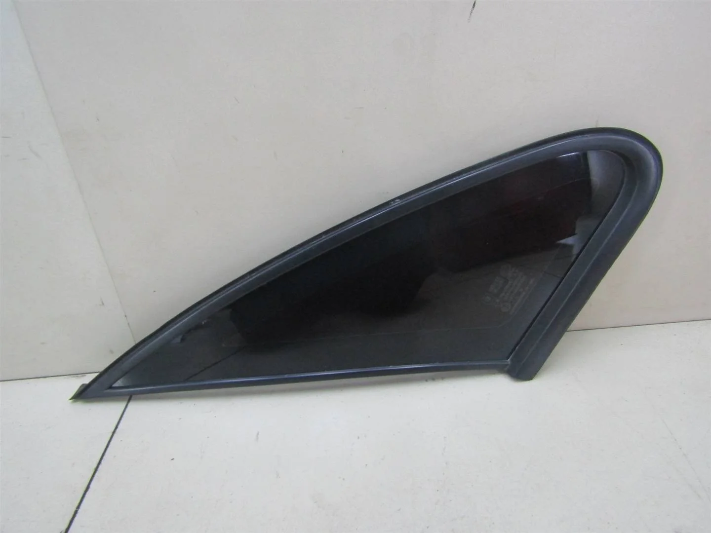 Стекло кузовное глухое левое Chevrolet Lacetti 2004-2013  [96617455]  1.4 F14D3 в Вологде