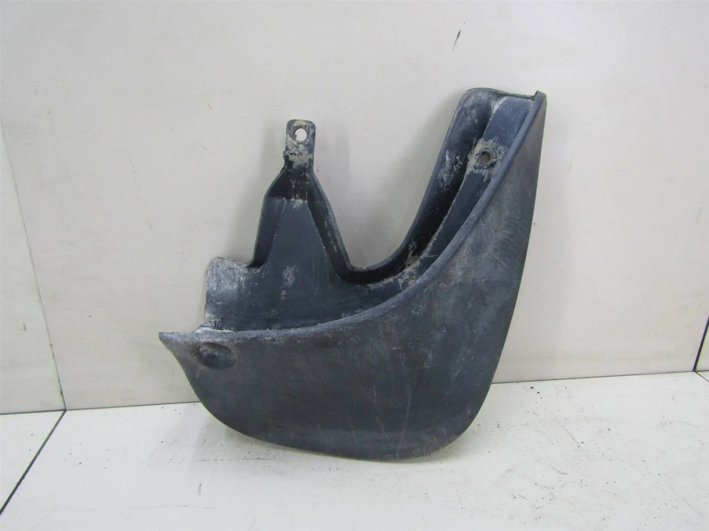 Брызговик задний правый Hyundai Tucson 2004-2010  [868422E000]  2.0 16V G4GC в Вологде
