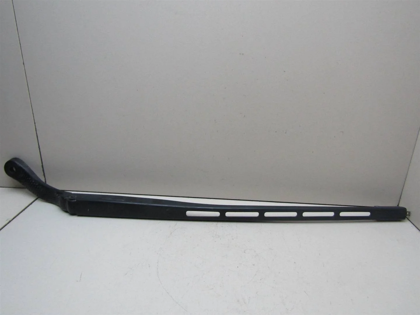 Поводок стеклоочистителя передний правый Citroen C4 2005-2011  [6429Y6]  1.6 5FW в Вологде