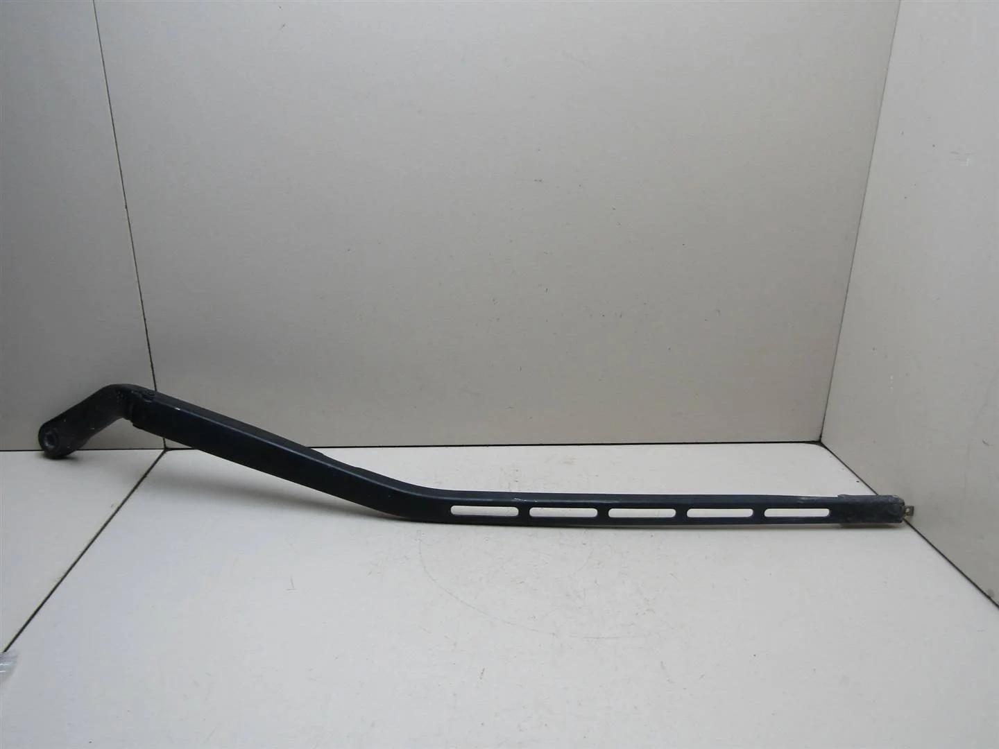 Поводок стеклоочистителя передний левый Citroen C4 2005-2011  [6429Y5]  1.6 5FW в Вологде