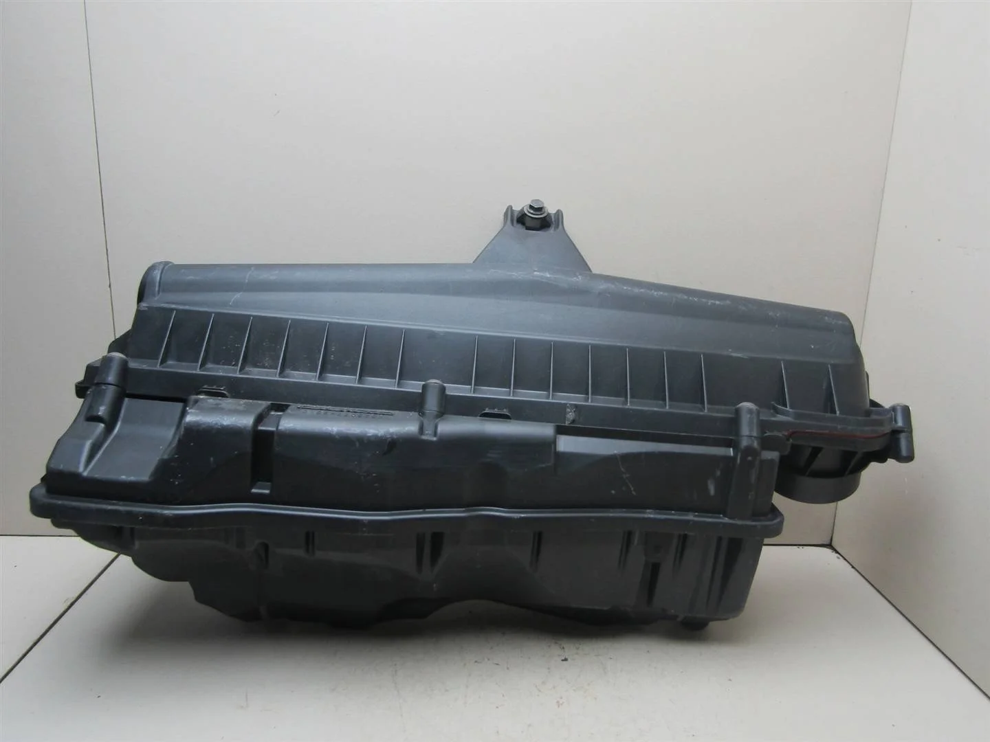 Корпус воздушного фильтра Citroen C4 2005-2011  [1420T5]  1.6 5FW в Вологде