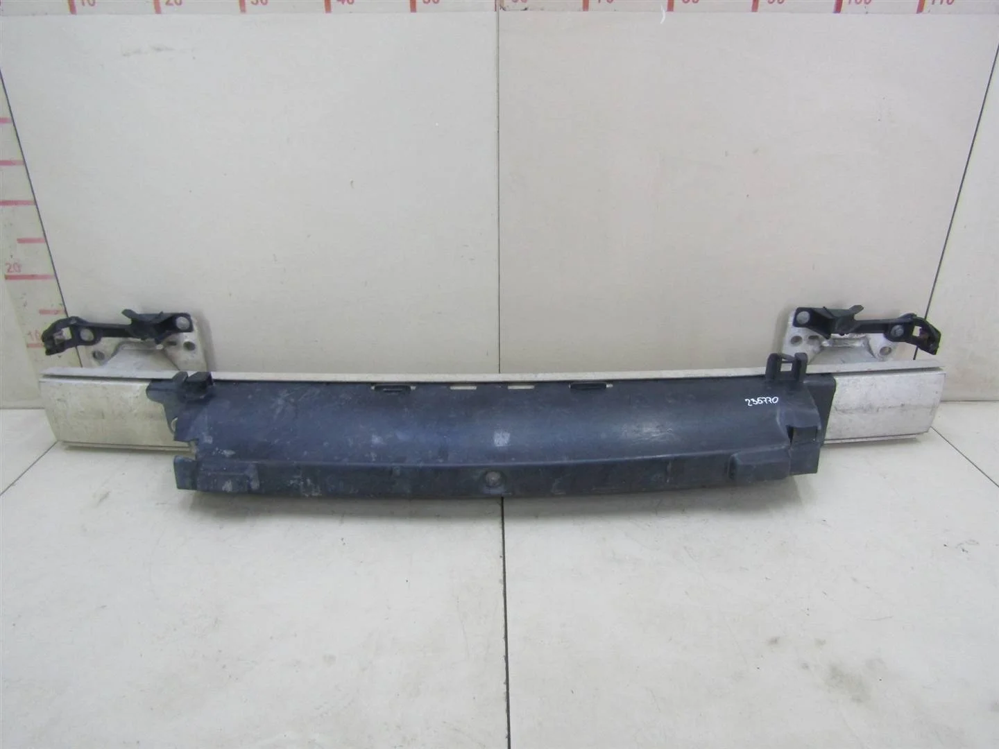 Усилитель переднего бампера Citroen C4 2005-2011  [7106C5]  1.6 5FW в Вологде