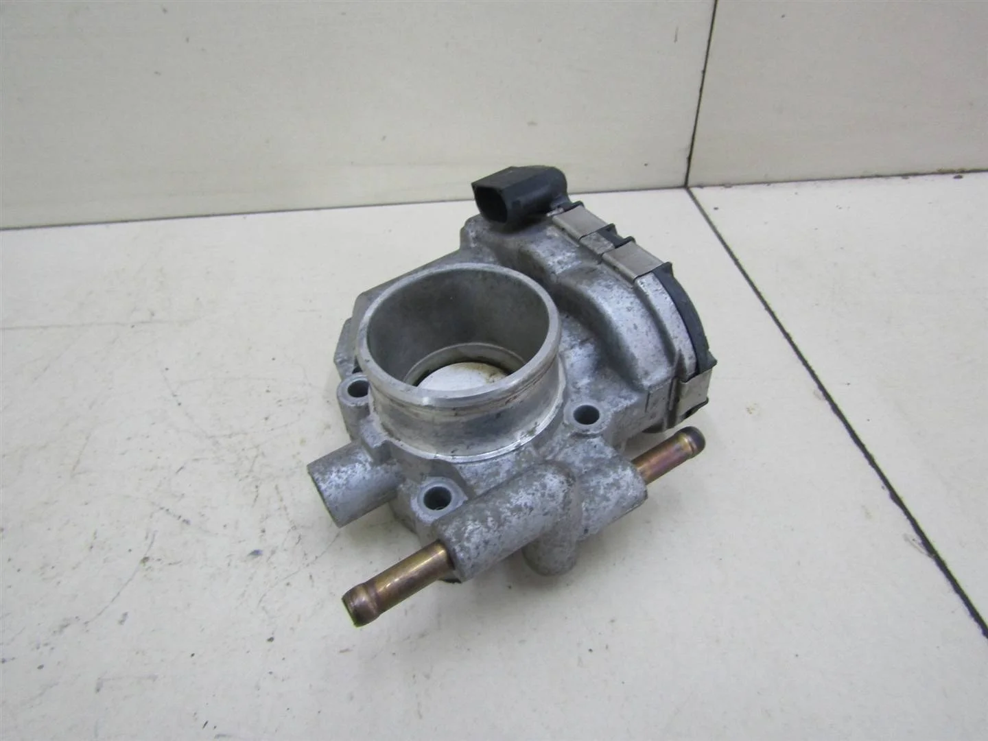 Заслонка дроссельная Opel Astra H \ Family 2004-2015  [24420536]  1.0 1.2 1.4 в Вологде