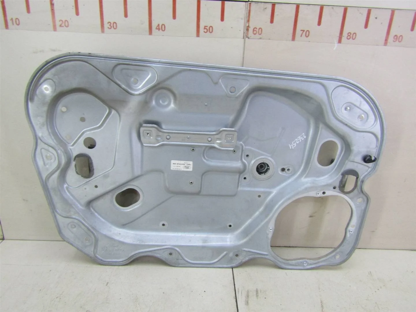 Стеклоподъемник электр. передний левый Ford Focus II 2008-2011  [1738645]  1.8 16V QQDB в Вологде