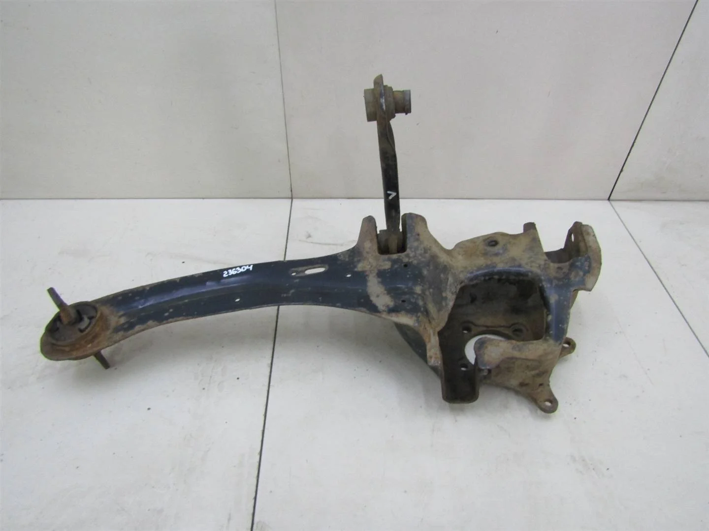 Рычаг задний продольный левый Ford Focus II 2008-2011  [1355136]  1.8 16V QQDB в Вологде