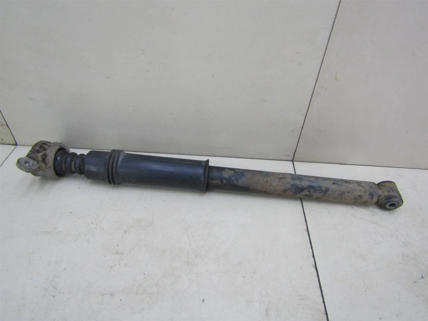 Амортизатор задний Peugeot 408 2012-нв  [9803764680]  1.6 16V NFU  в Вологде
