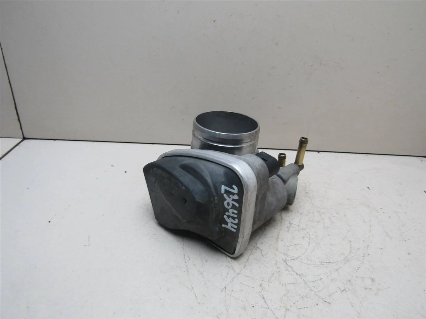 Заслонка дроссельная Skoda Octavia (A5 1Z-) 2004-2013  [06A133062AB]  1.6  BGU в Вологде