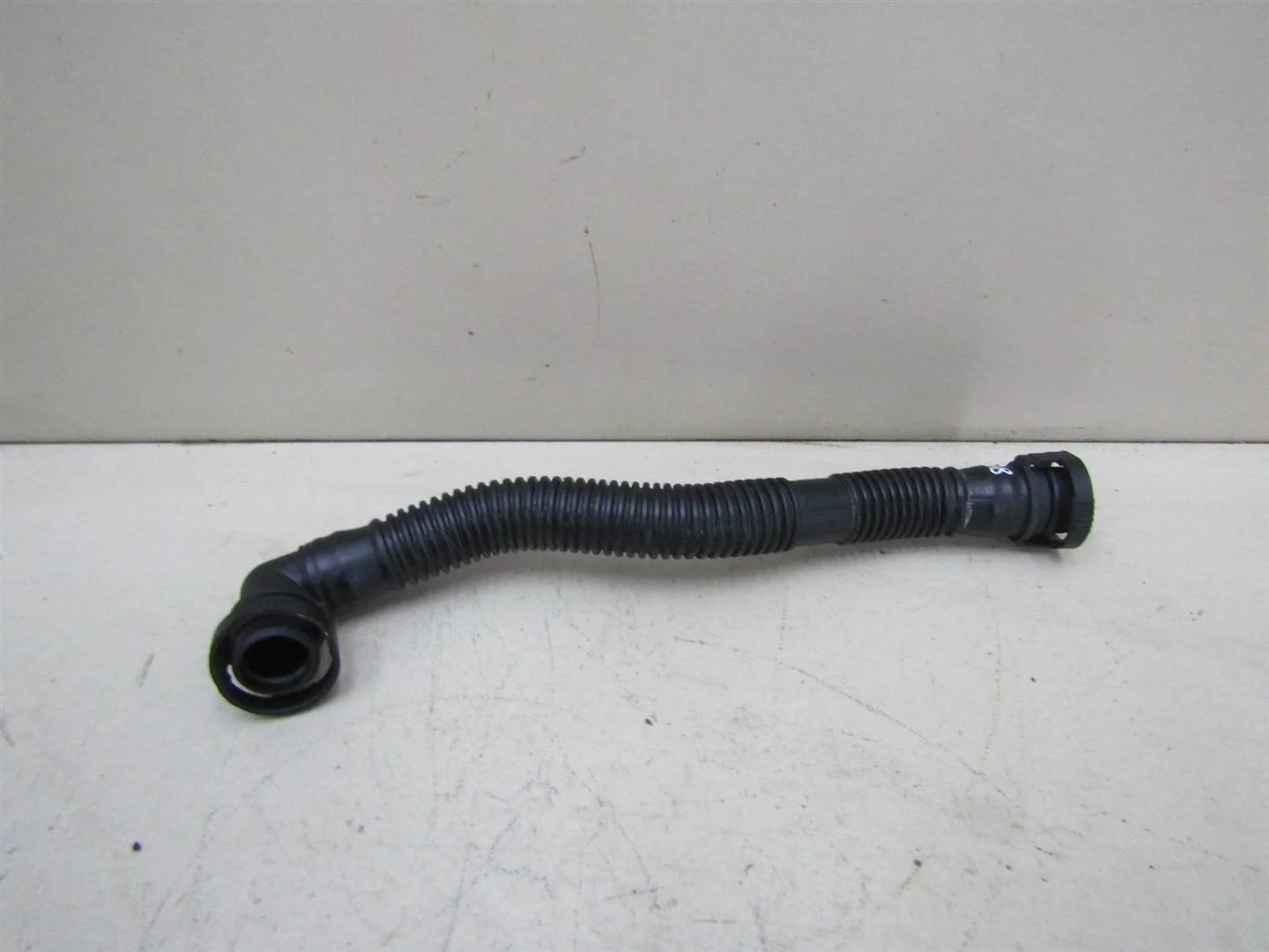 Шланг воздушный Skoda Octavia (A4 1U-) 2000-2011  [06A131127L]  1.6 8V BFQ в Вологде