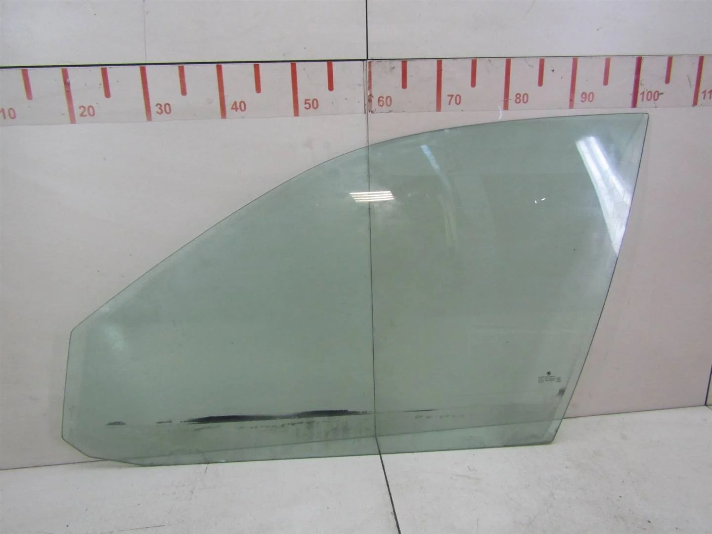Стекло двери передней левой Skoda Octavia (A4 1U-) 2000-2011  [1U4845201A]  в Вологде