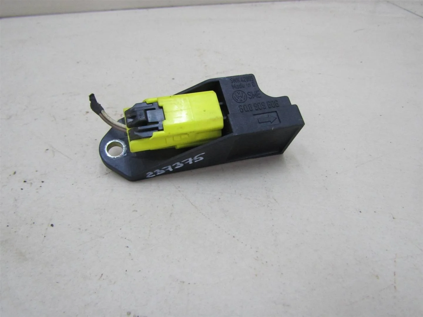 Датчик AIR BAG VW Passat (B5+) 2000-2005  [6Q0909606]  1.8T 20V AWM  в Вологде